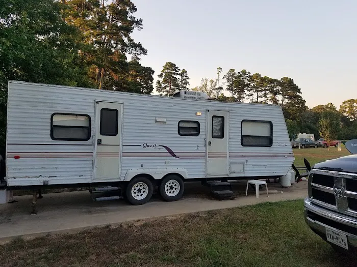 Frontier RV Camp Ground Picture 8
