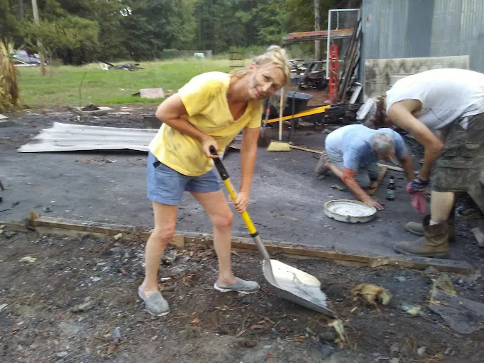Dixie Inn RV and mobile home park Picture 1