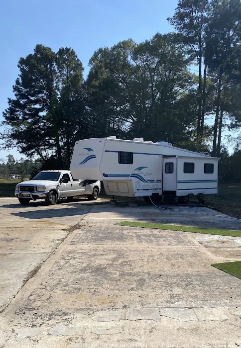 Haynesville RV Park Picture 3