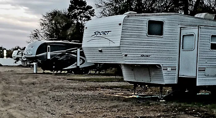 Geronimo Village RV Park Picture 3