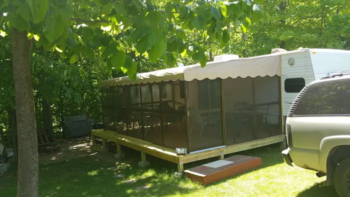 Woodsong RV Resort Picture 7