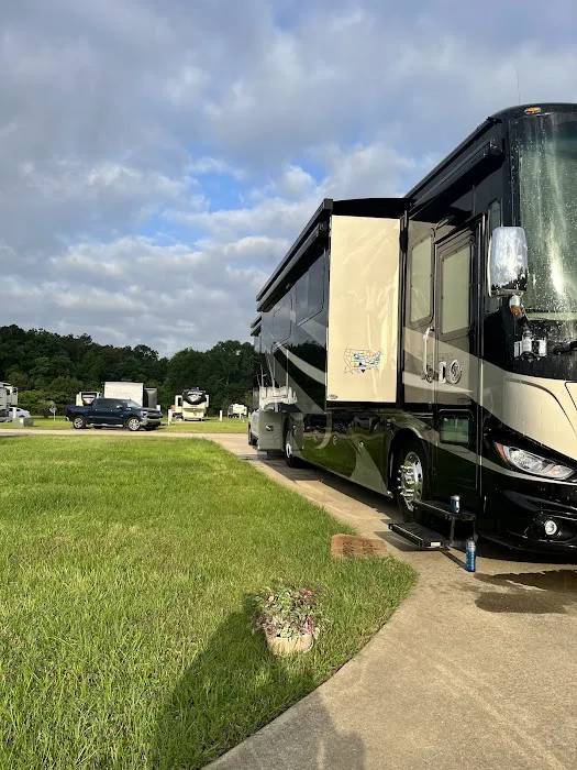 Center RV Park Picture 7