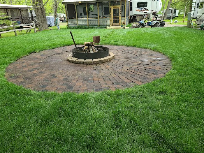Camperville Picture 2