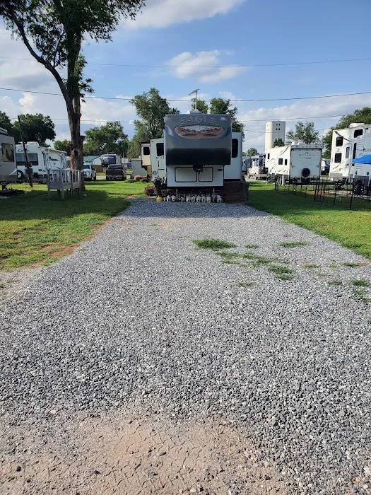Split Rail RV Park Picture 2
