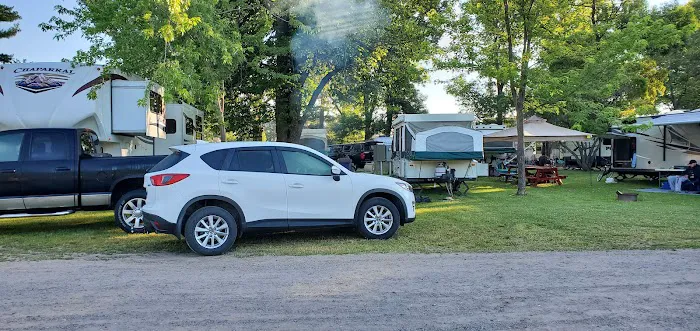 South Isle Family Campground Picture 8