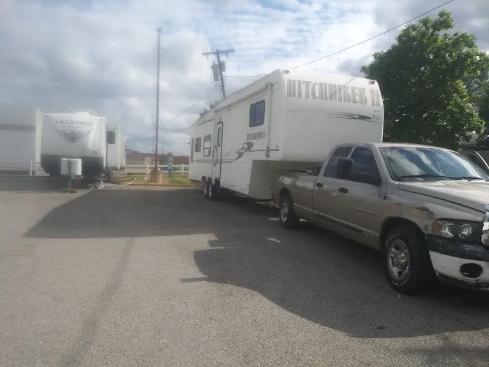 Rose RV Park Picture 9