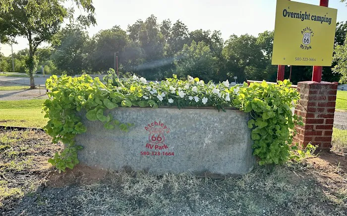 Atchley's Route 66 RV Park Picture 1