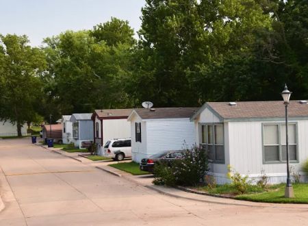 El Caudillo Manufactured Home Community
