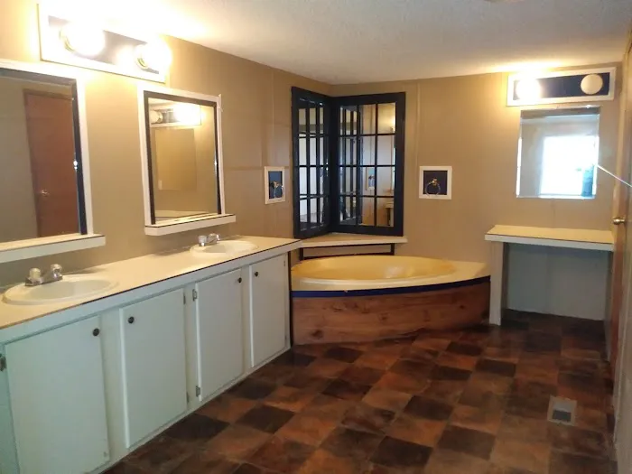 Riverside Mobile Home Community Picture 1
