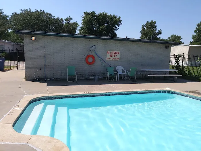 Riverside Mobile Home Community Picture 4