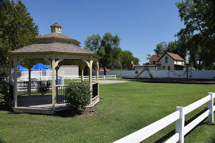 The Woodlands Manufactured Home Community Picture 4