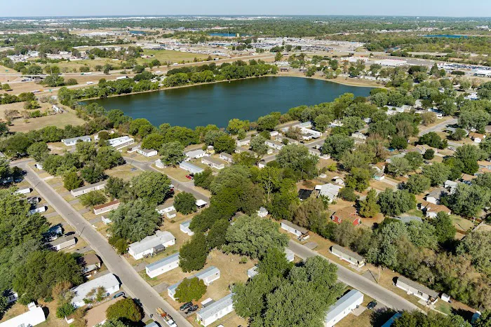 Lakeview Community Picture 5
