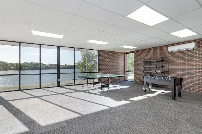 Lakeview Community Picture 6