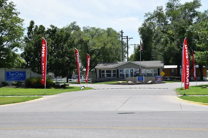 Twin Oaks Manufactured Home Community Picture 2