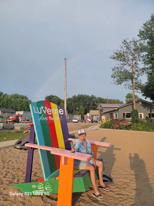 Luverne Campground | Lakeside Camping, Cabins & Event Space Picture 4