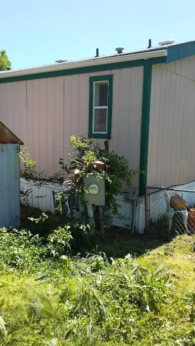 Englewood Mobile Home and RV Park Picture 9