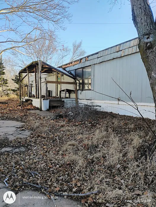 Englewood Mobile Home and RV Park Picture 3