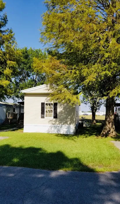 Plantation Village Mobile Home Community Picture 7