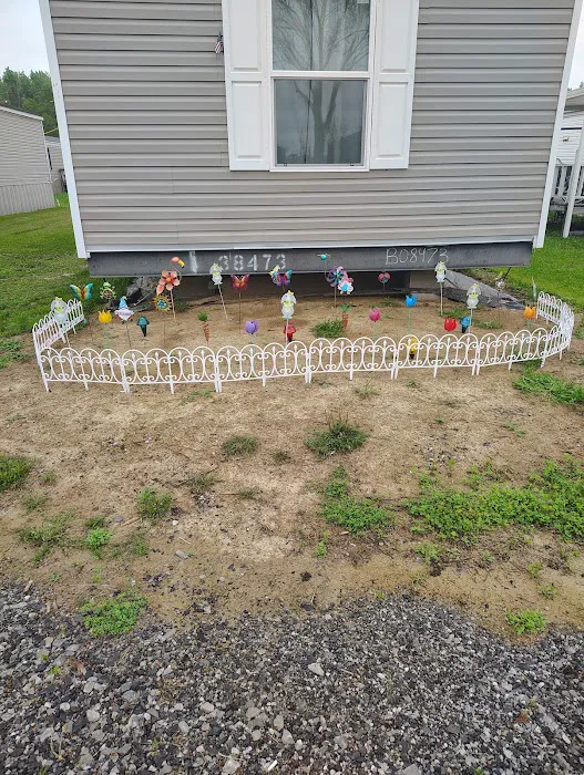 Teco's Mobile Home Community Picture 4