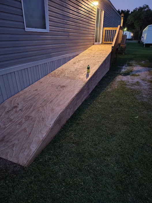 Teco's Mobile Home Community Picture 6
