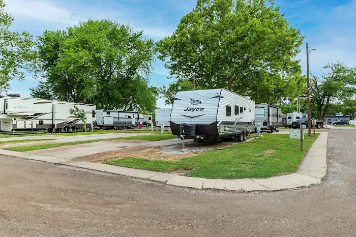 K and R RV Park Picture 9