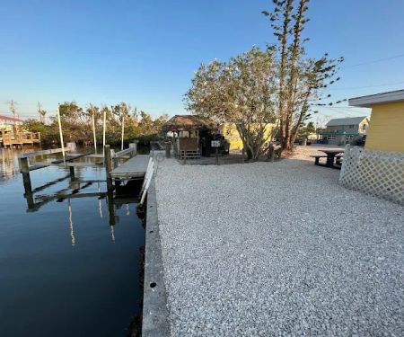 Matlacha Yatch Club