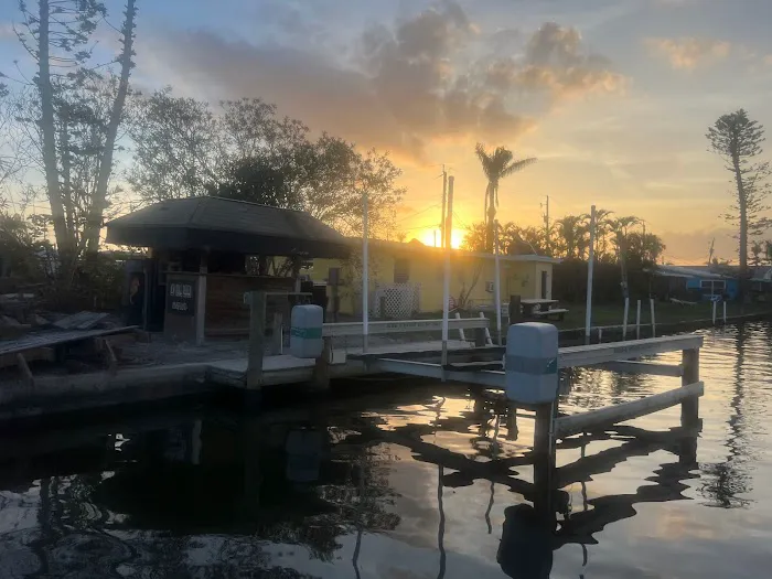 Matlacha Yatch Club Picture 4