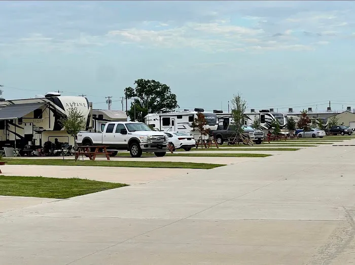 Flying Dutchman RV Resort Picture 4