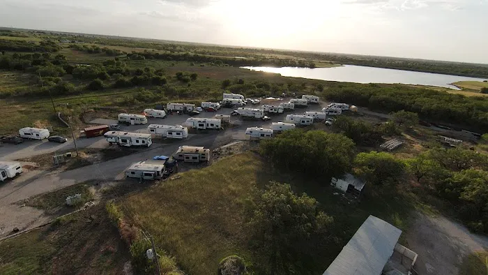 MidTex RV Park Picture 2