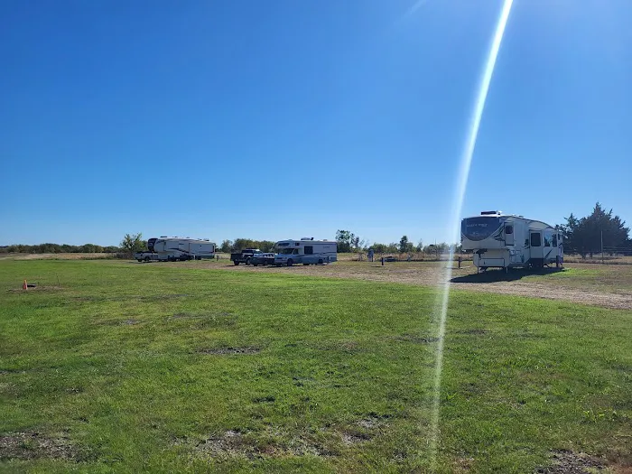 The Landing Strip RV Park Picture 2
