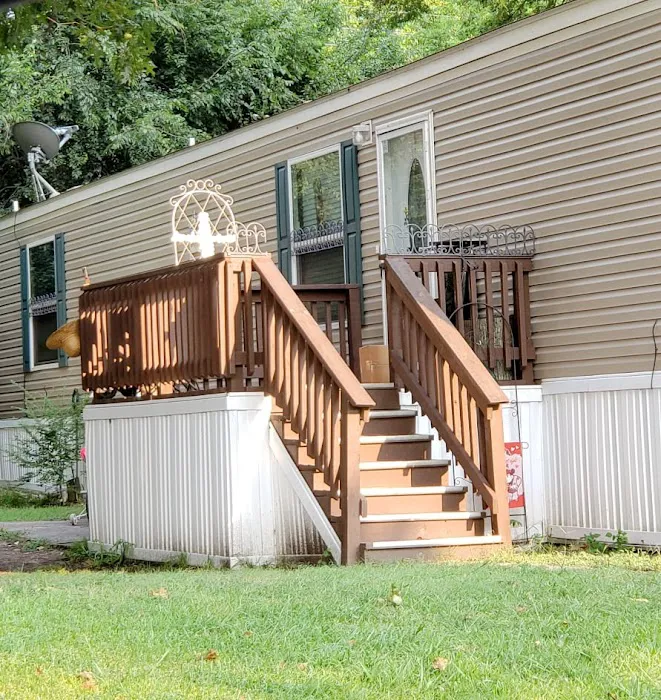 Ennis Mobile Home Park Picture 5