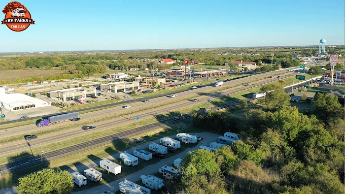Dallas Ennis RV Park Picture 2