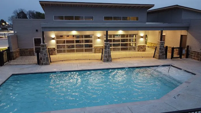 Ennis Luxury RV Resort Picture 6