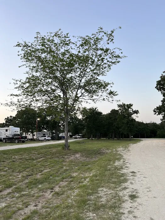 Castaway RV park Picture 1