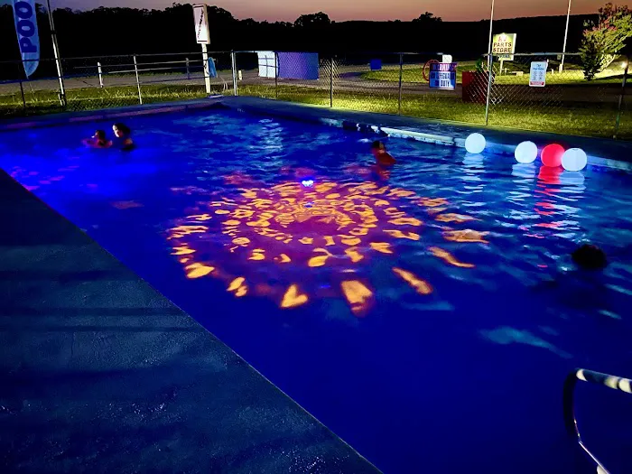 Campers Paradise RV Park Picture 6