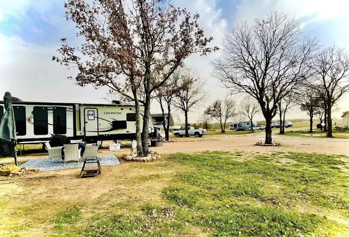 Flying Horse RV Park Picture 9