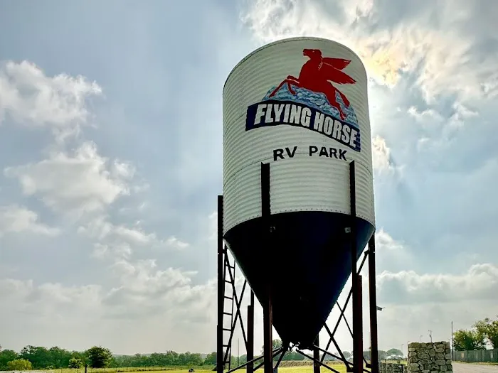 Flying Horse RV Park Picture 6