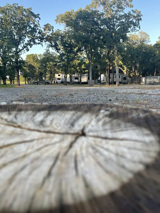 Trinity Oaks RV Park Picture 1