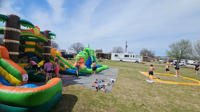 Outwest Campground & RV park Picture 1