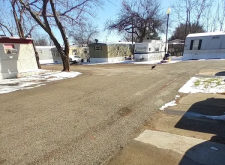 El Jardin Mobile Home Community