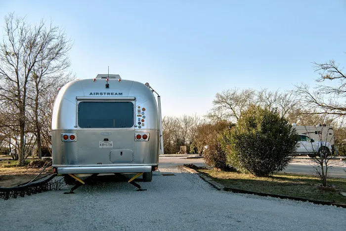 Silver Creek RV Resort TX Picture 6