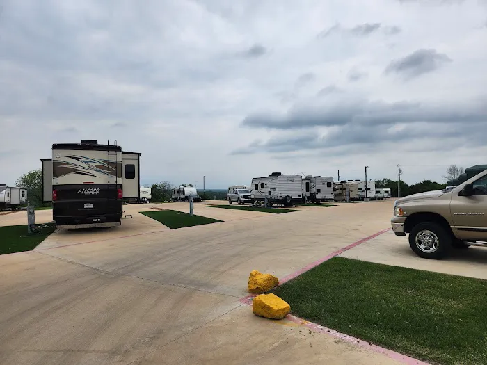 Silver Creek RV Resort TX Picture 4