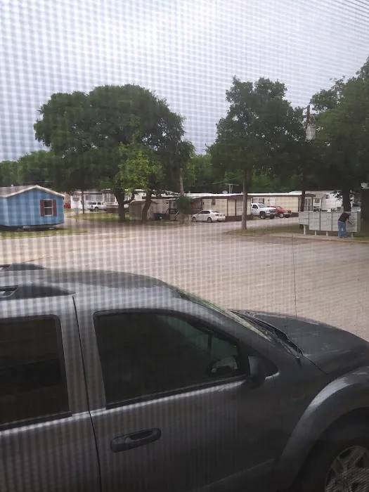 Avalon Mobile Home Park Picture 8