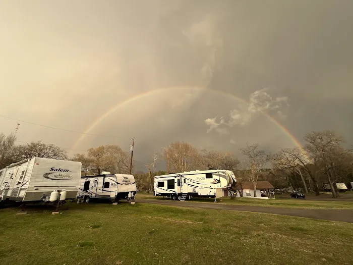 Highway 155 RV Park Picture 3