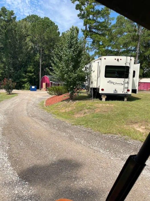Whipple Tree RV Resort Picture 8