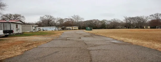 Mesa RV & Mobile Home Park Picture 3