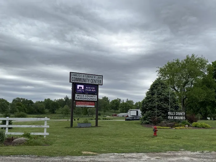 Mills County Fairgrounds Campground Picture 2