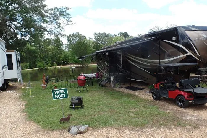 Magnolia RV Park Picture 6