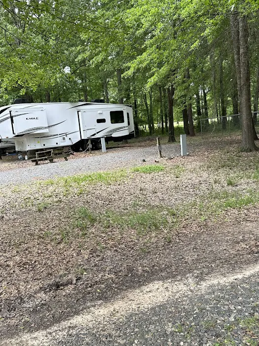Blue Pond RV Park Picture 3