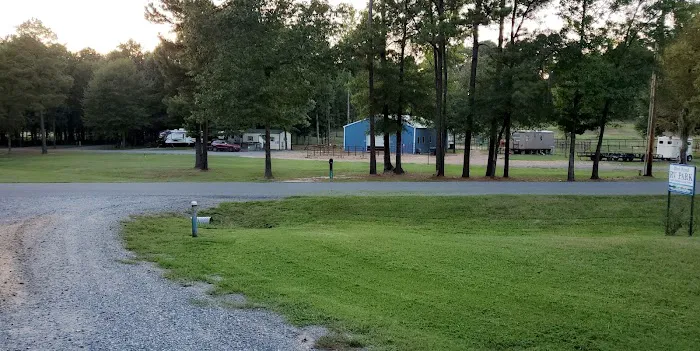 Blue Pond RV Park Picture 6